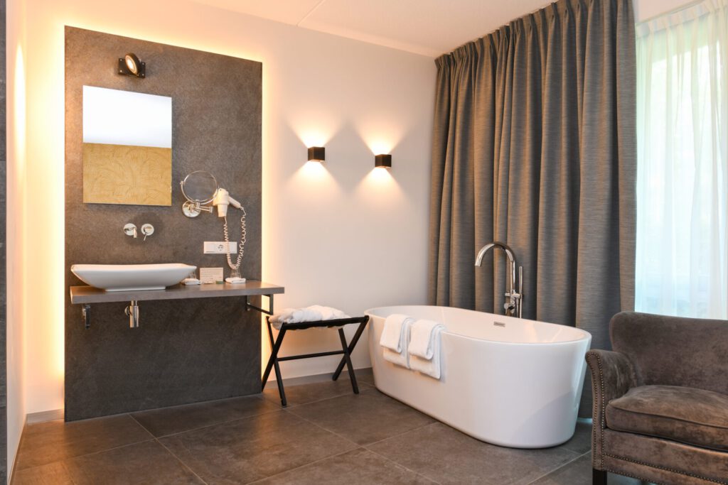 Hotelkamer met vrijstaand bad 